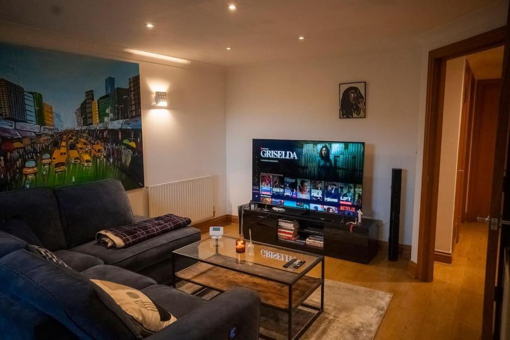 1-Bed Flat In Ocean Village Southampton Exterior foto